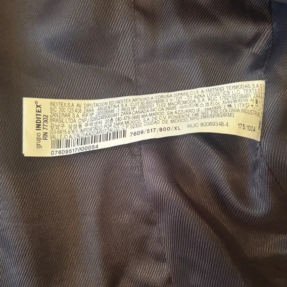 Zara Black Textured Double-Breasted Blazer with gold Buttons - Picture 8 of 9